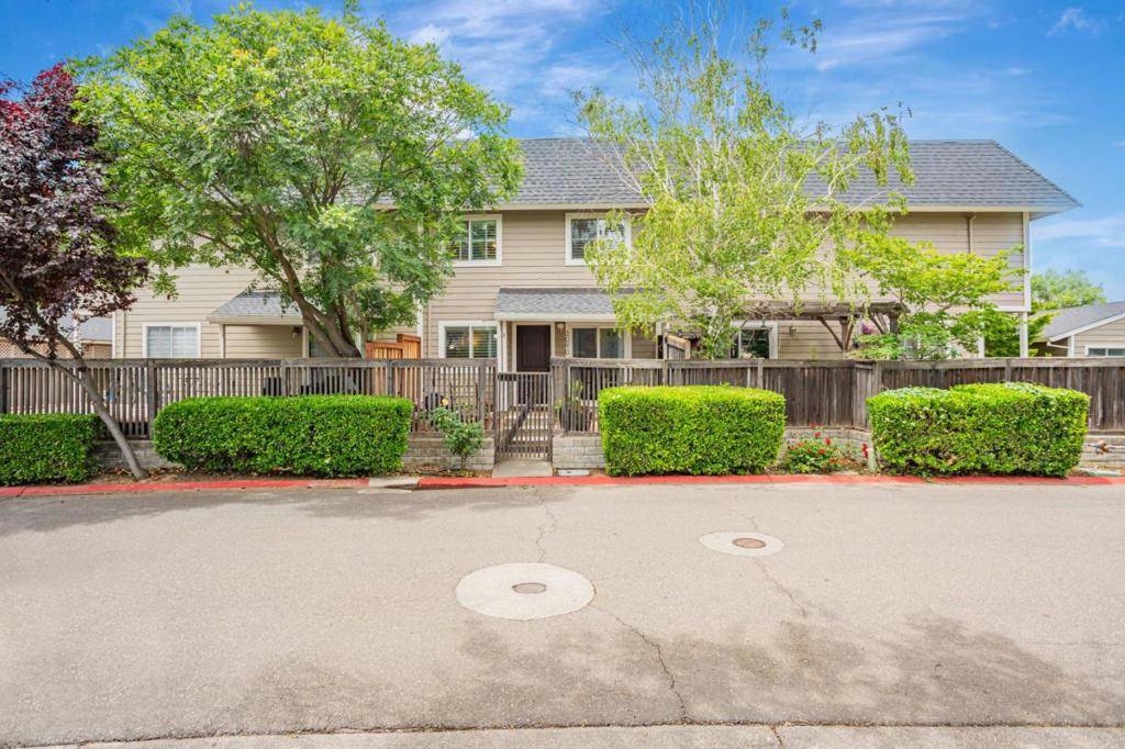 Davis, CA 95616,3090 Woods CIR