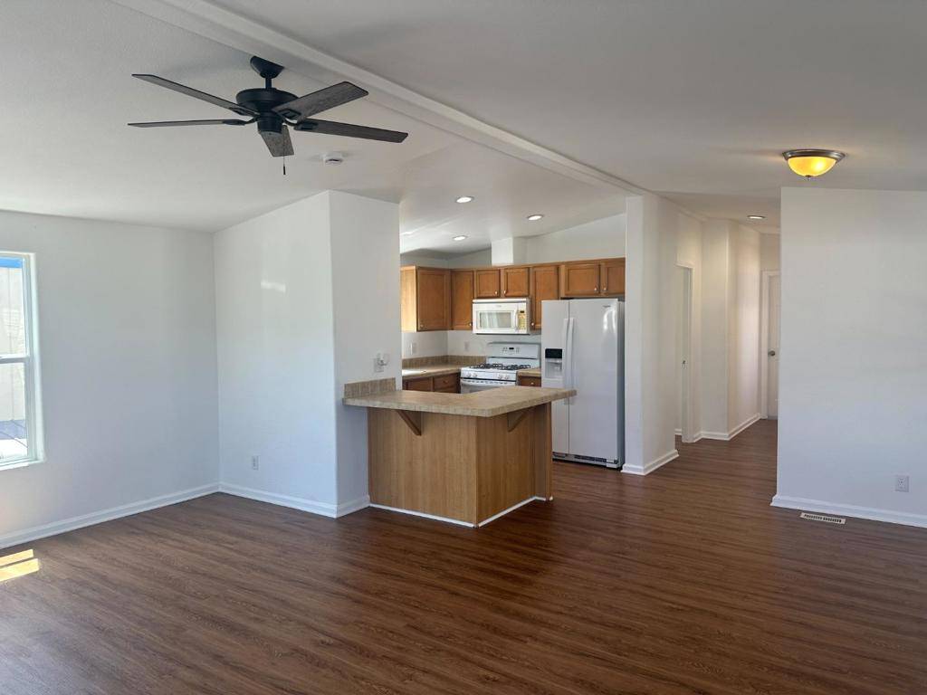 Marina, CA 93933,304 Carmel Ave