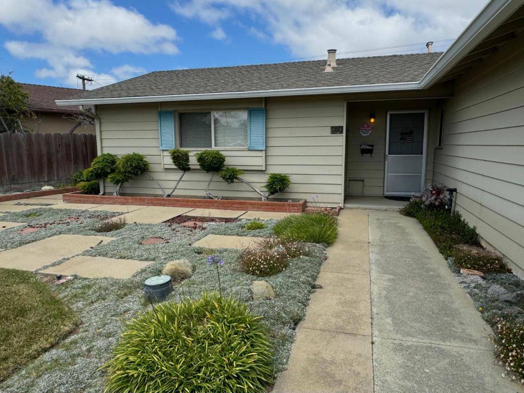 Salinas, CA 93906,414 Pueblo DR