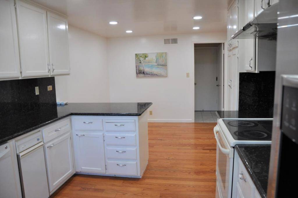 Foster City, CA 94404,1040 Pizarro LN