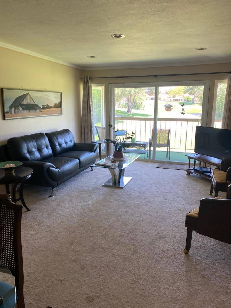 San Diego, CA 92128,12555 Oaks North DR #206