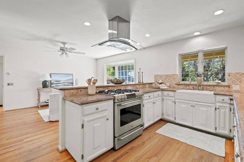 Carmel, CA 93923,25380 Telarana WAY