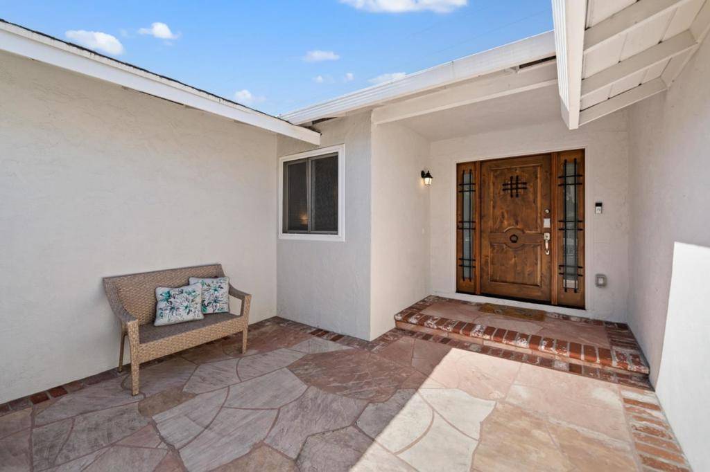 San Jose, CA 95148,2733 Scottsdale DR