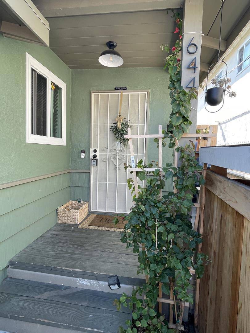Redwood City, CA 94063,644 Buckeye ST
