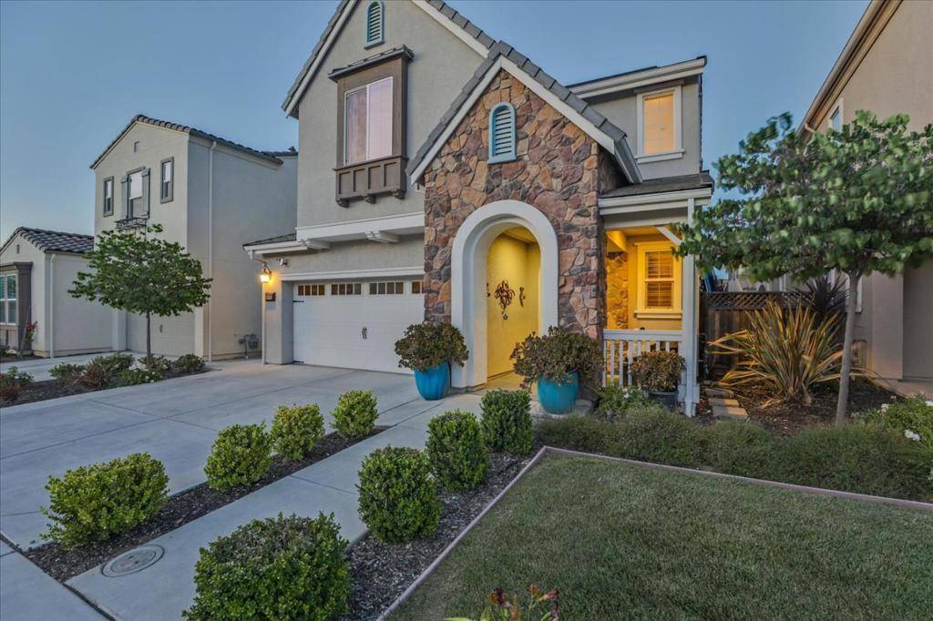Gilroy, CA 95020,6062 Pipit WAY