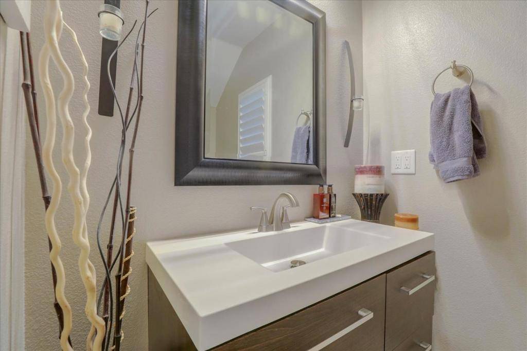 6062 Pipit WAY Gilroy, CA 95020