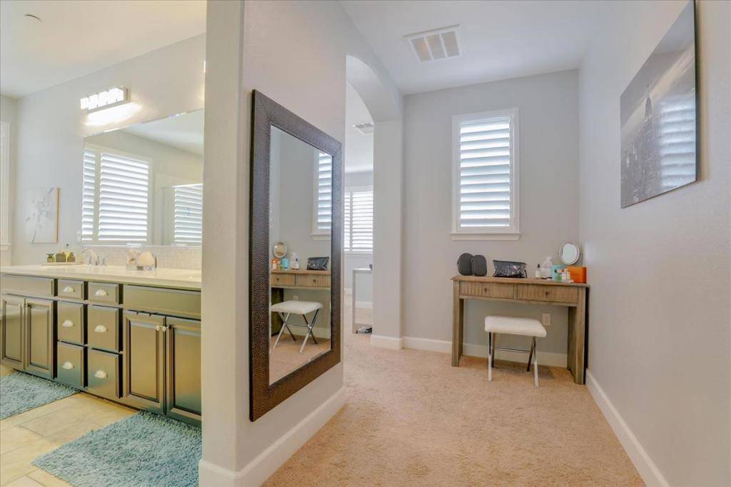 6062 Pipit WAY Gilroy, CA 95020