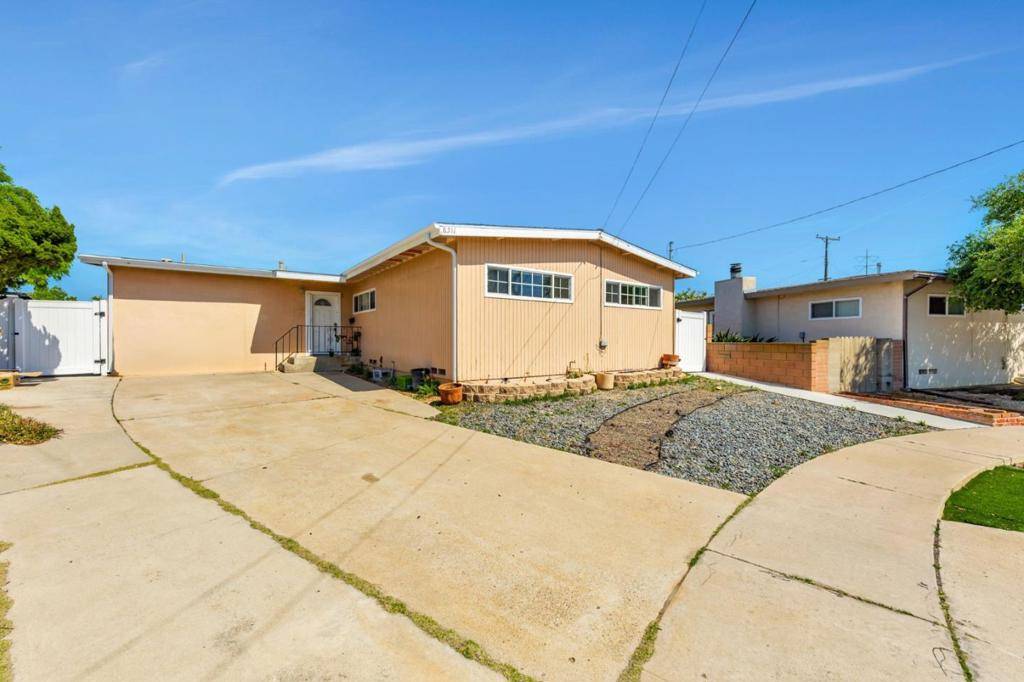 San Diego, CA 92123,8511 Andrea CT
