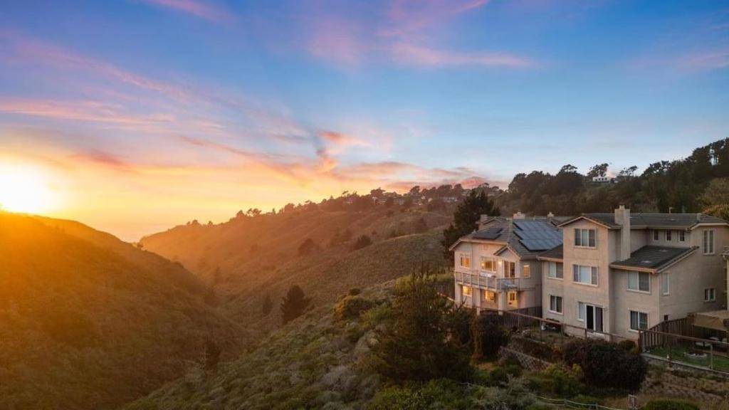 Pacifica, CA 94044,897 Skyridge DR