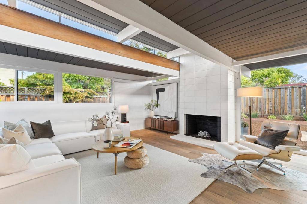 Palo Alto, CA 94306,3726 Carlson CIR