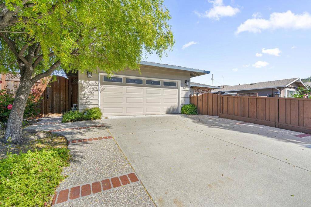San Jose, CA 95123,6110 Larios WAY