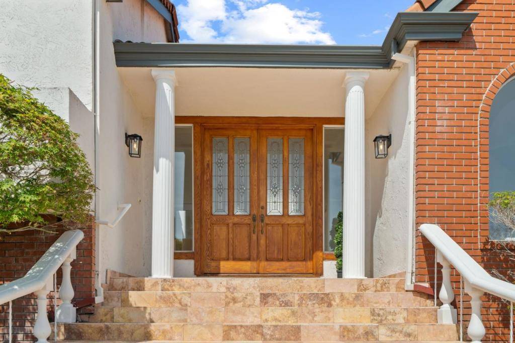 Saratoga, CA 95070,12479 Crayside LN
