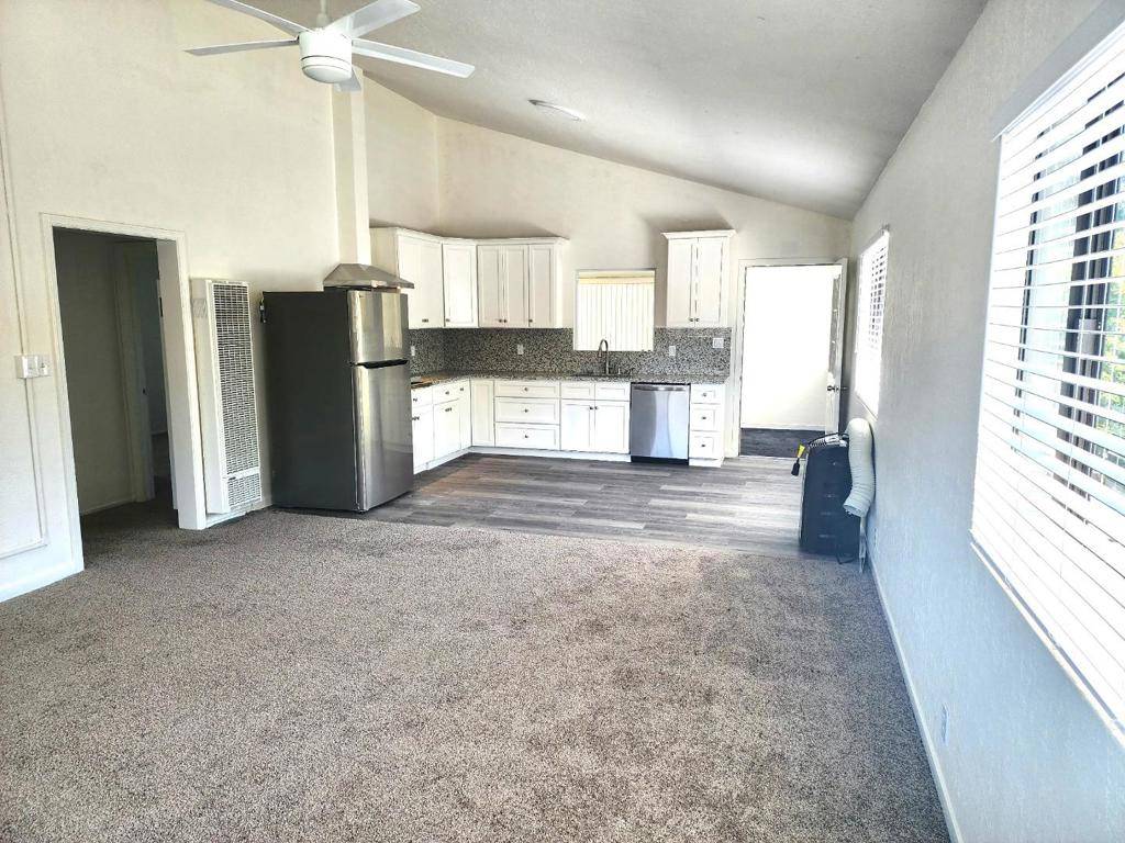 Redwood City, CA 94061,134 Cypress #A Upstairs