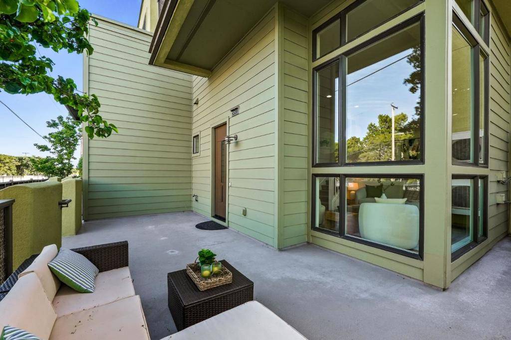 Palo Alto, CA 94303,3812 Quail DR