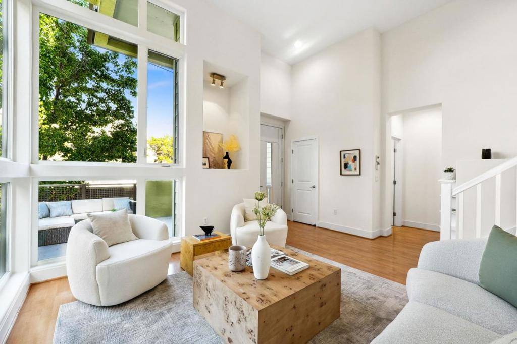 Palo Alto, CA 94303,3812 Quail DR