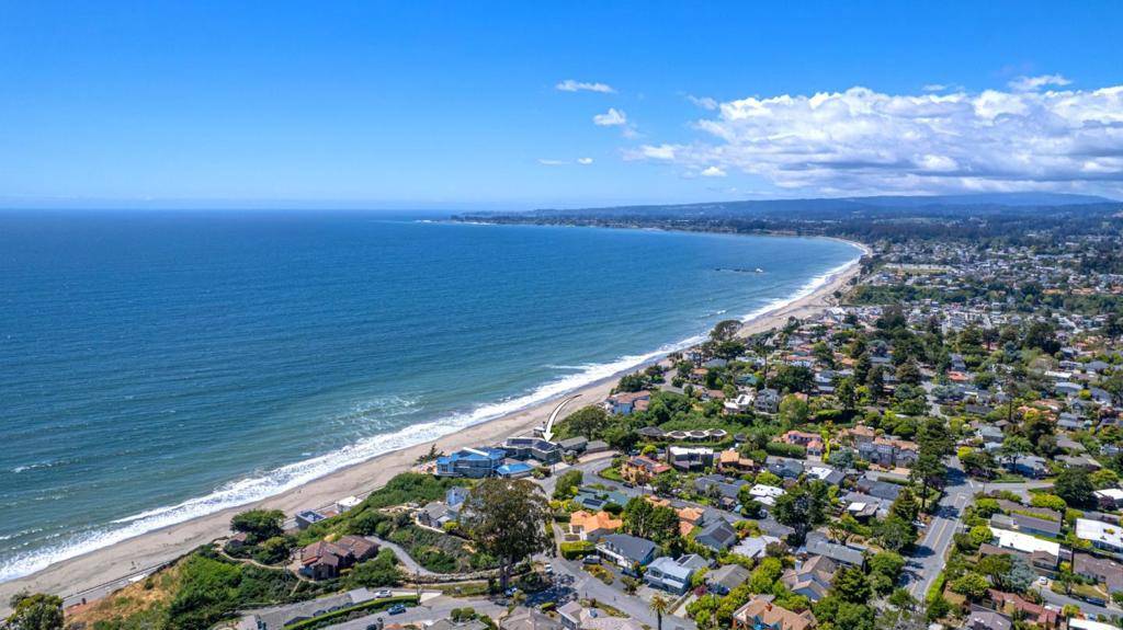 Aptos, CA 95003,420 Seaview Drive