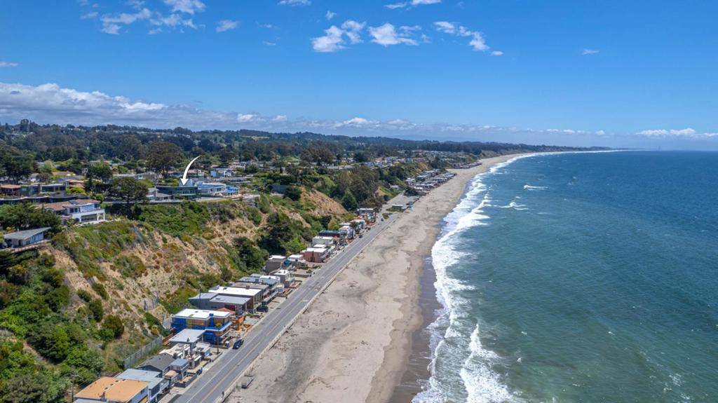 Aptos, CA 95003,420 Seaview Drive