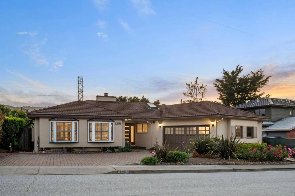 San Mateo, CA 94402,1251 Laurel Hill DR