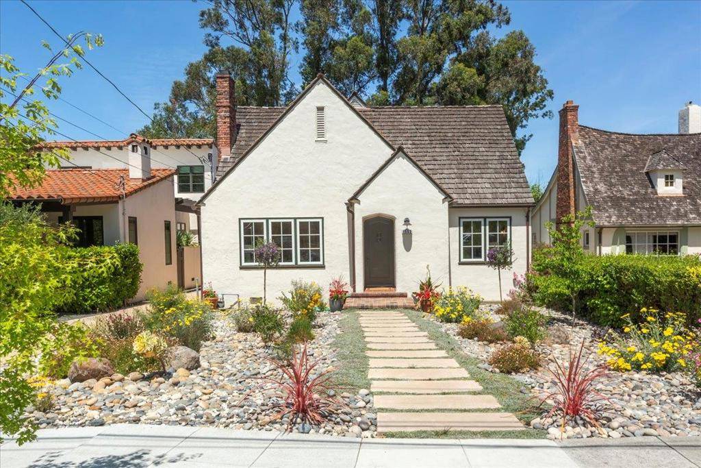 Burlingame, CA 94010,1552 Columbus AVE