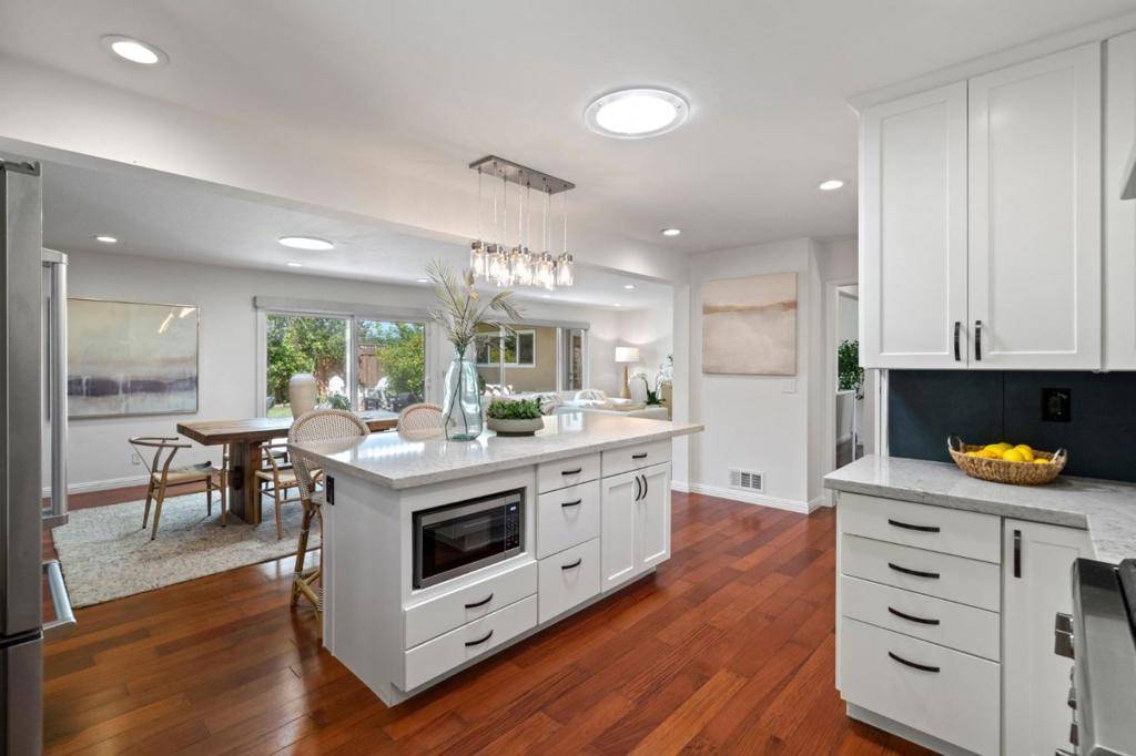 San Jose, CA 95117,1193 Runnymede DR