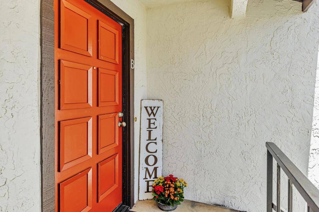 Gilroy, CA 95020,775 Williamsburg Way #Apt B