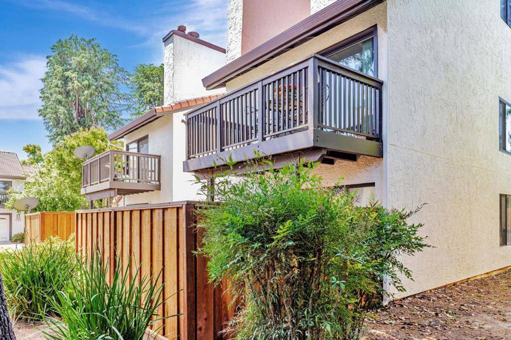 Gilroy, CA 95020,775 Williamsburg Way #Apt B