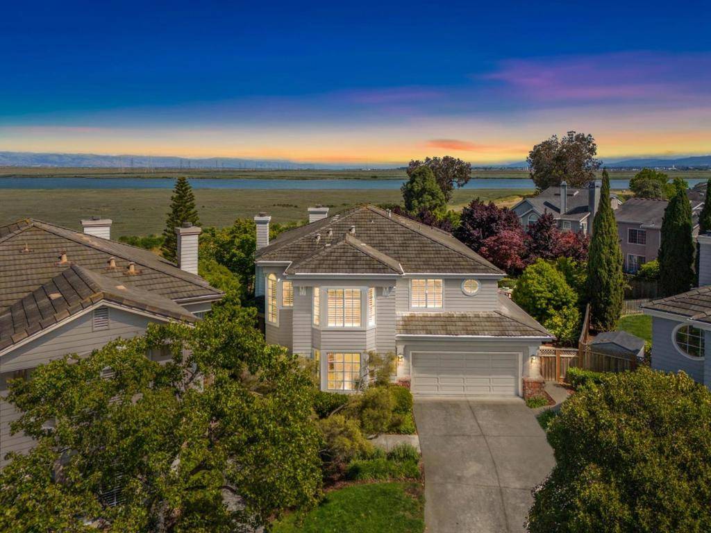 Redwood City, CA 94065,910 Governors Bay DR