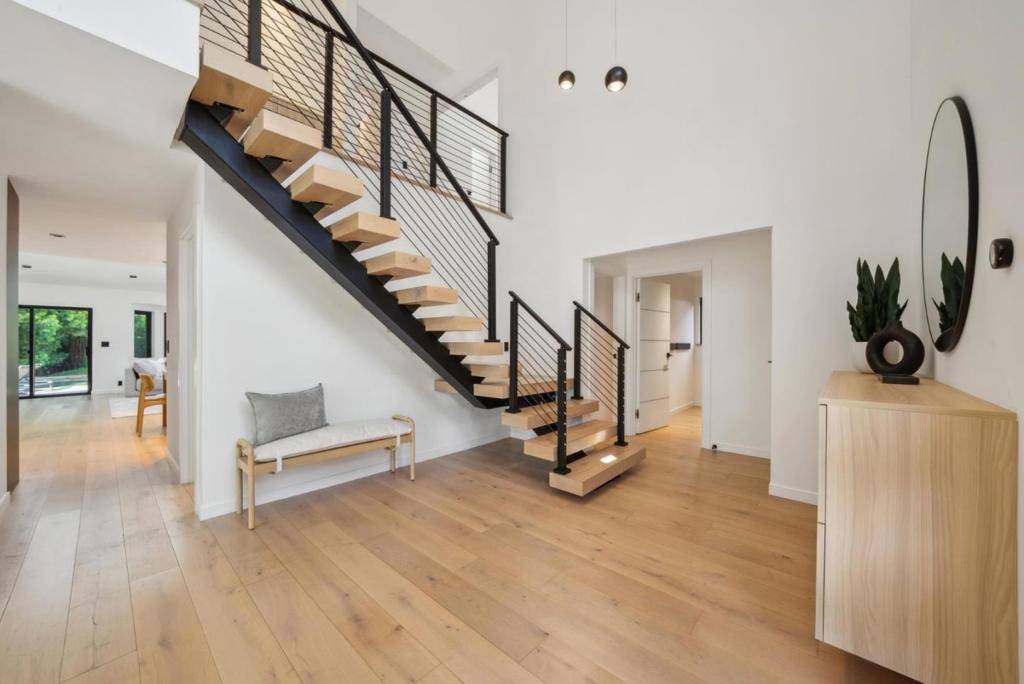 Los Gatos, CA 95032,116 Loma Vista CT