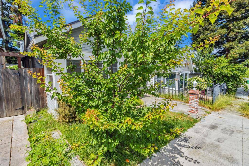Oakland, CA 94619,4431 Penniman AVE