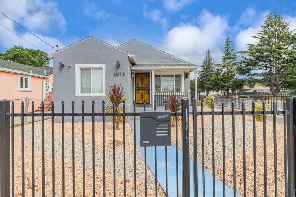 Oakland, CA 94621,2075 83rd AVE
