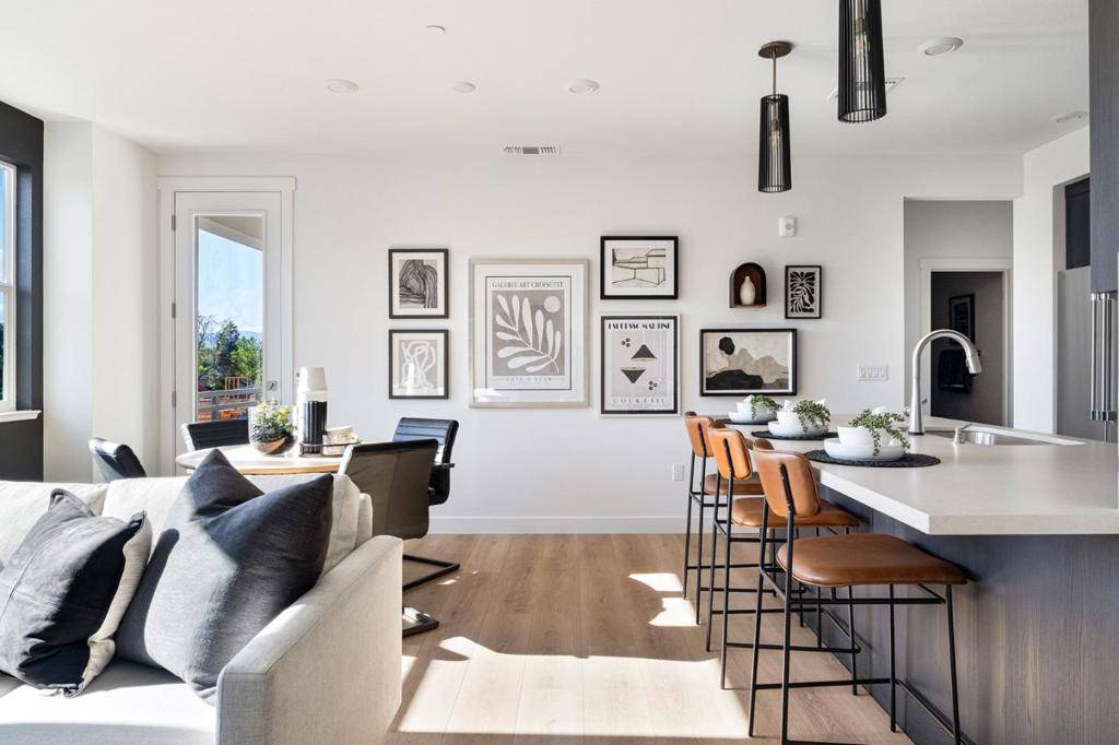 Sunnyvale, CA 94087,1301 Barbet Circle #3