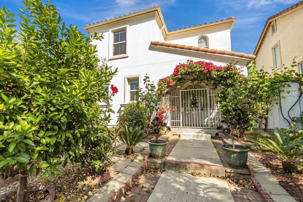 San Jose, CA 95131,2582 Minuet DR