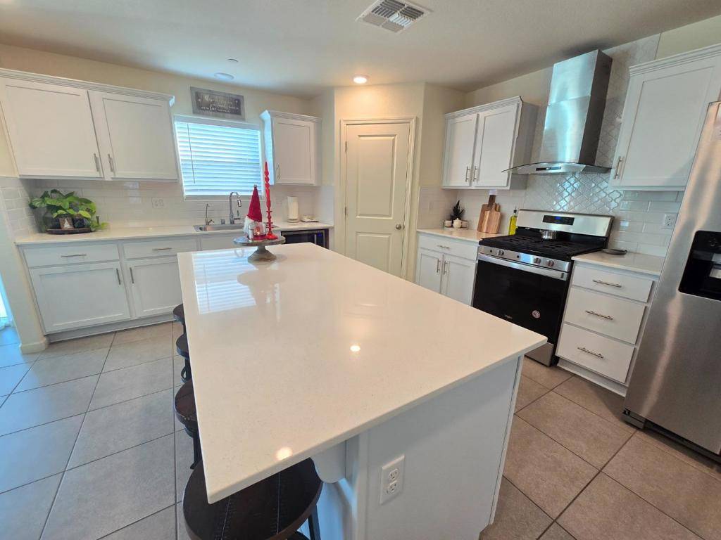 Los Banos, CA 93635,256 San Pelmo CT