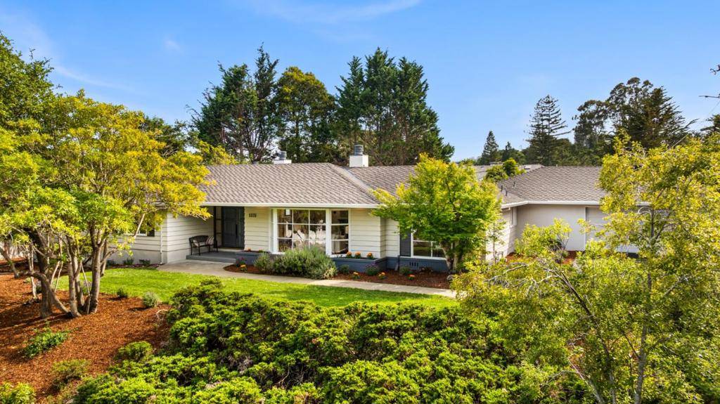 Hillsborough, CA 94010,1575 Kingswood DR