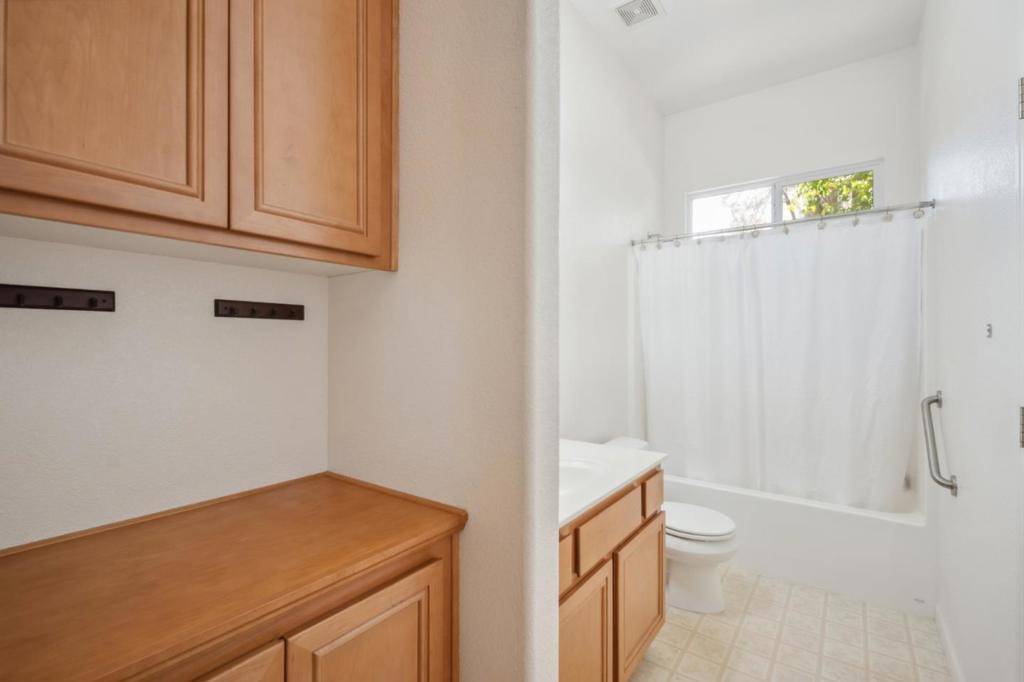 Gustine, CA 95322,13494 Las Flores DR