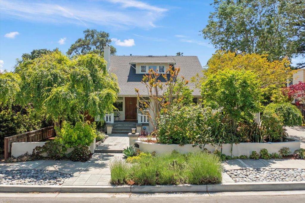 Redwood City, CA 94062,52 Myrtle ST