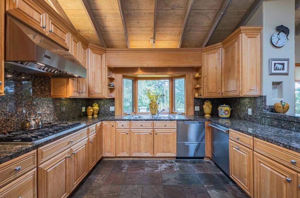 Pebble Beach, CA 93953,1093 Presidio RD