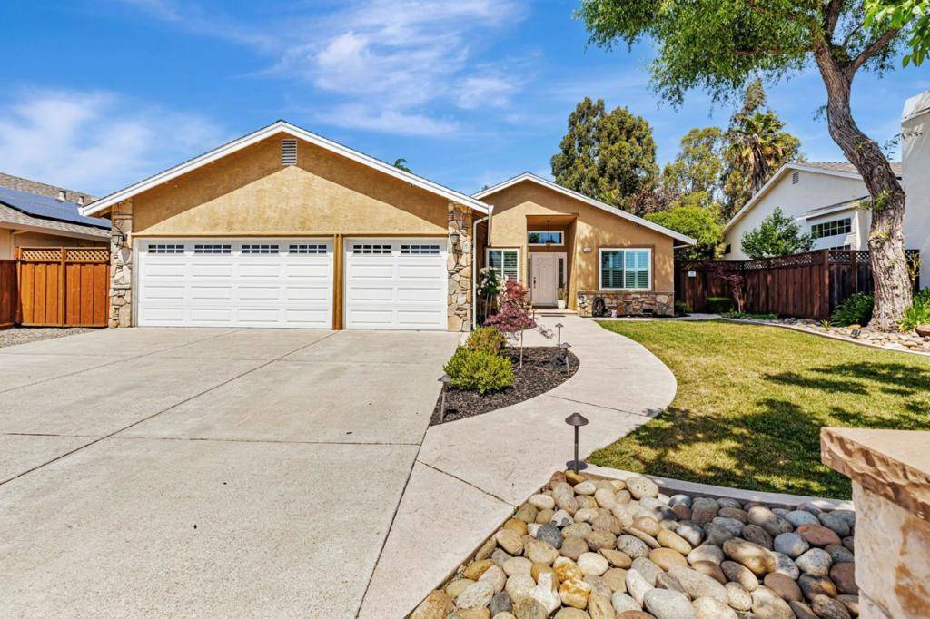 Morgan Hill, CA 95037,17402 Walnut Grove DR