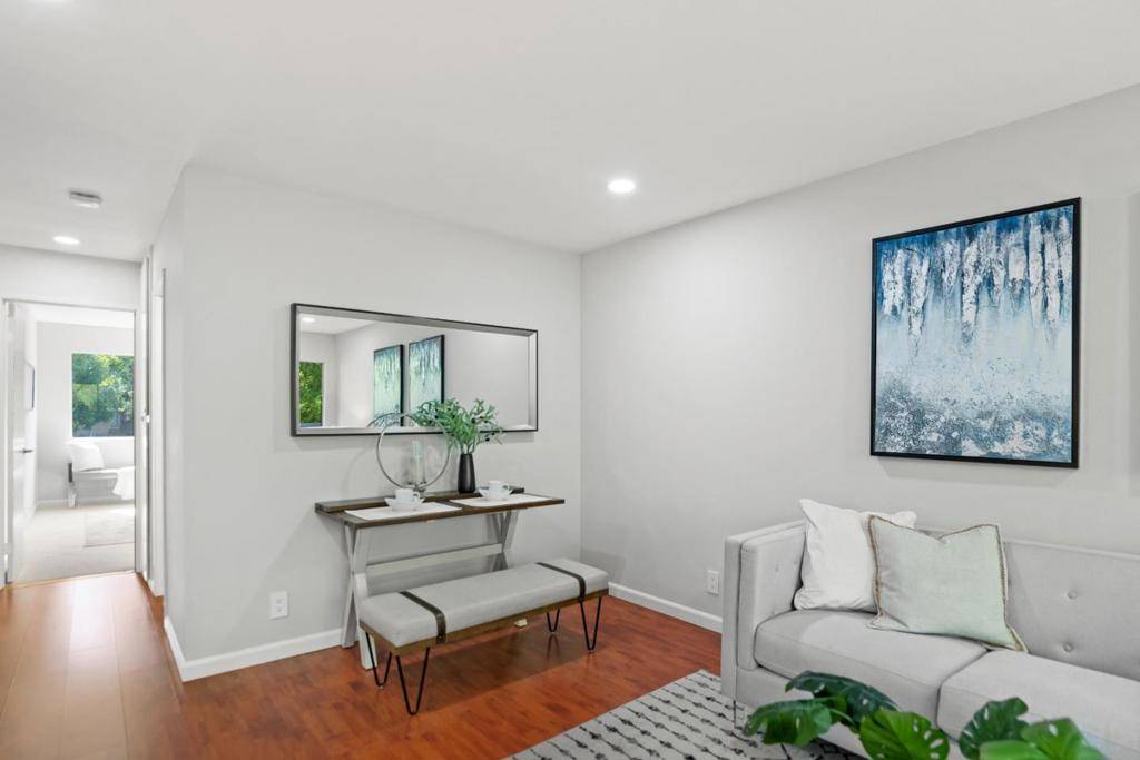 891 W California AVE #Y Sunnyvale, CA 94086