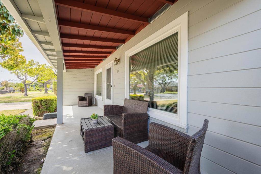 Salinas, CA 93906,217 Maryal DR