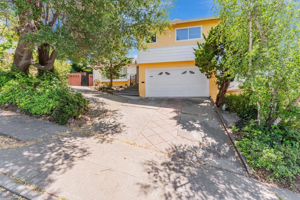 Hayward, CA 94541,2907 Winchester DR