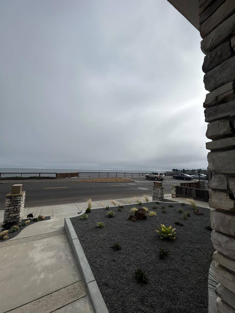 Santa Cruz, CA 95060,944 W West Cliff DR