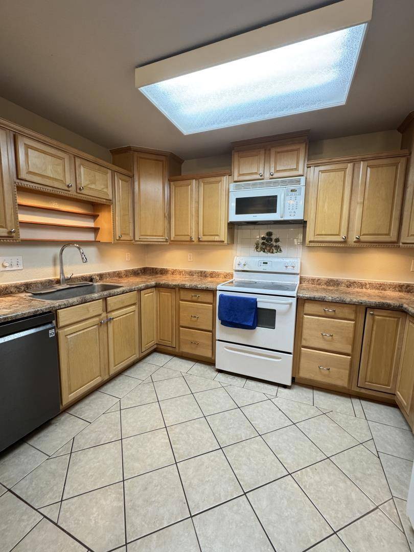 Dublin, CA 94568,6588 Amador Valley BLVD