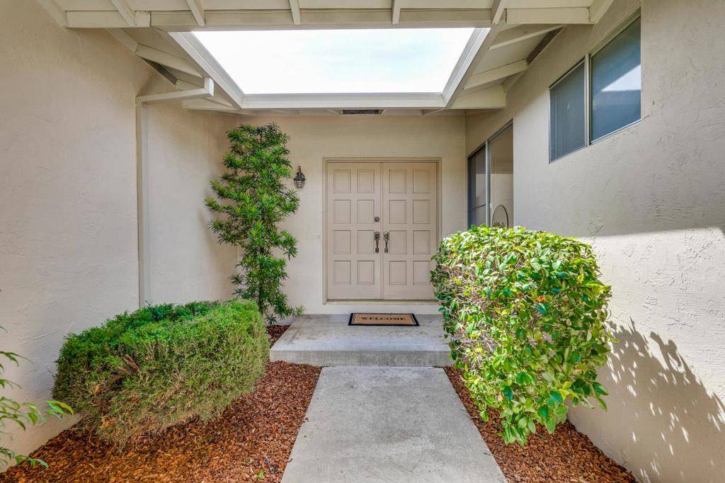 Cupertino, CA 95014,1134 Stafford DR