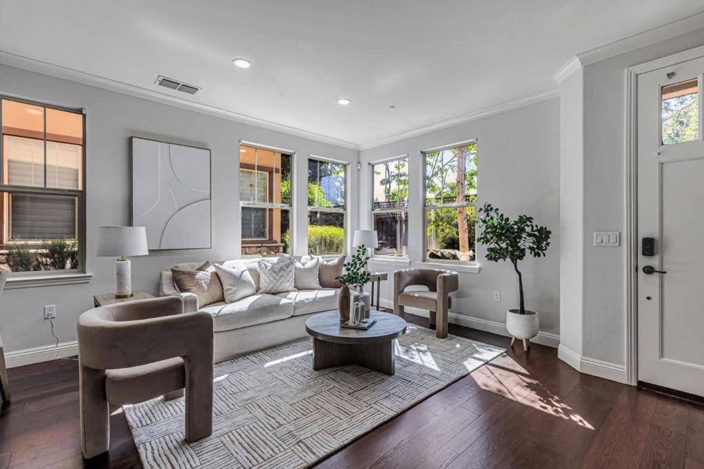 Los Altos, CA 94022,1005 Marcelli CIR