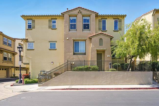 Milpitas, CA 95035,937 Mente Linda LOOP