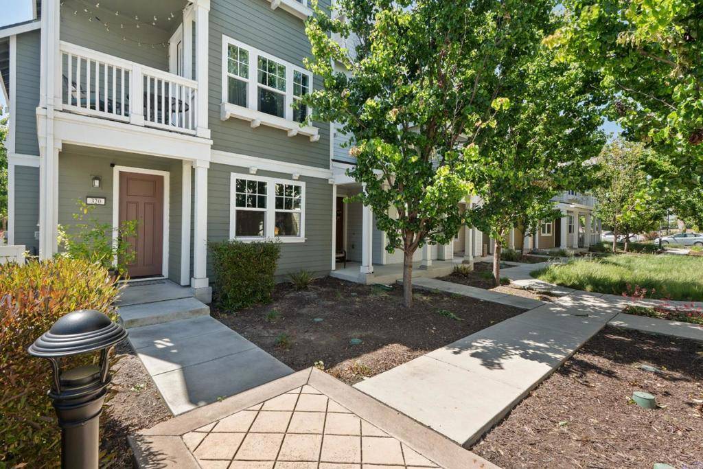Mountain View, CA 94043,320 Circuit WAY