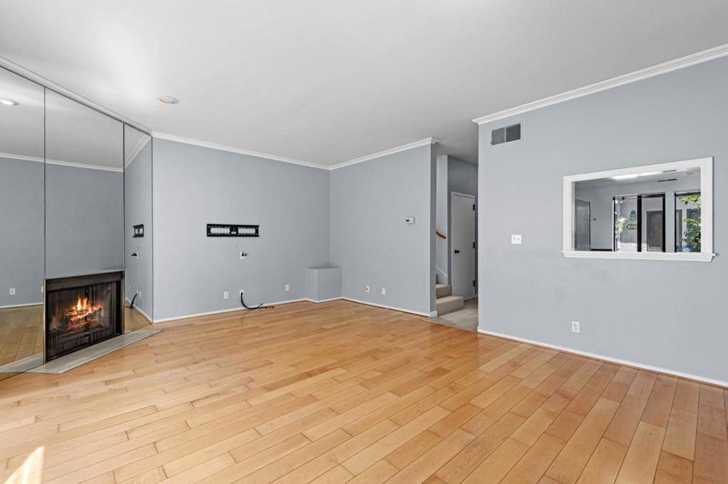 San Mateo, CA 94401,833 Laurel AVE