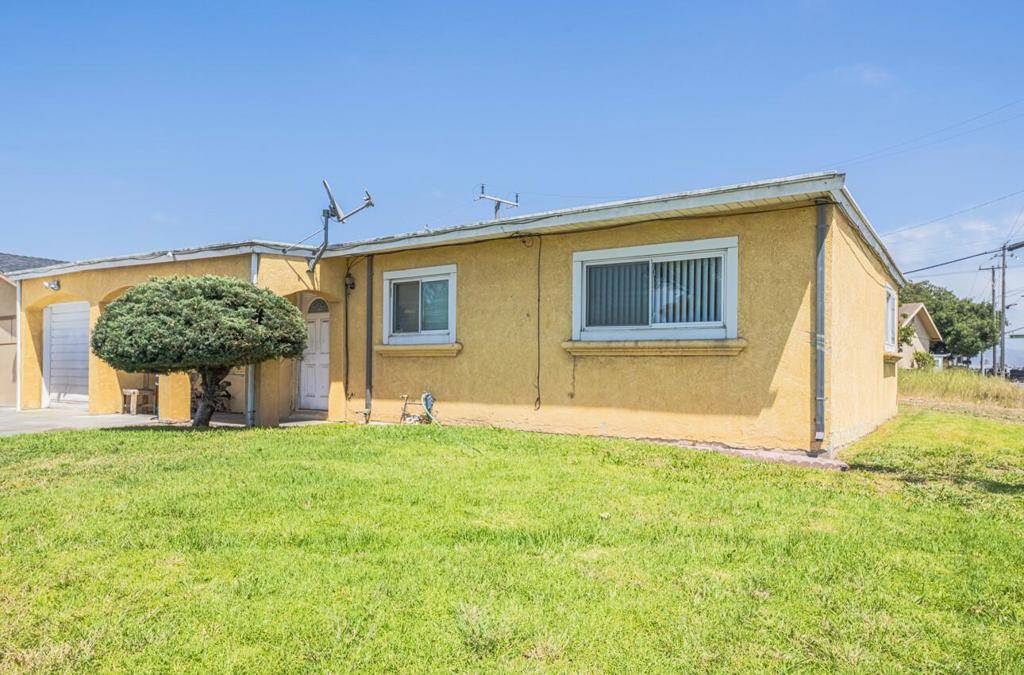 Salinas, CA 93906,1208 Ramona AVE