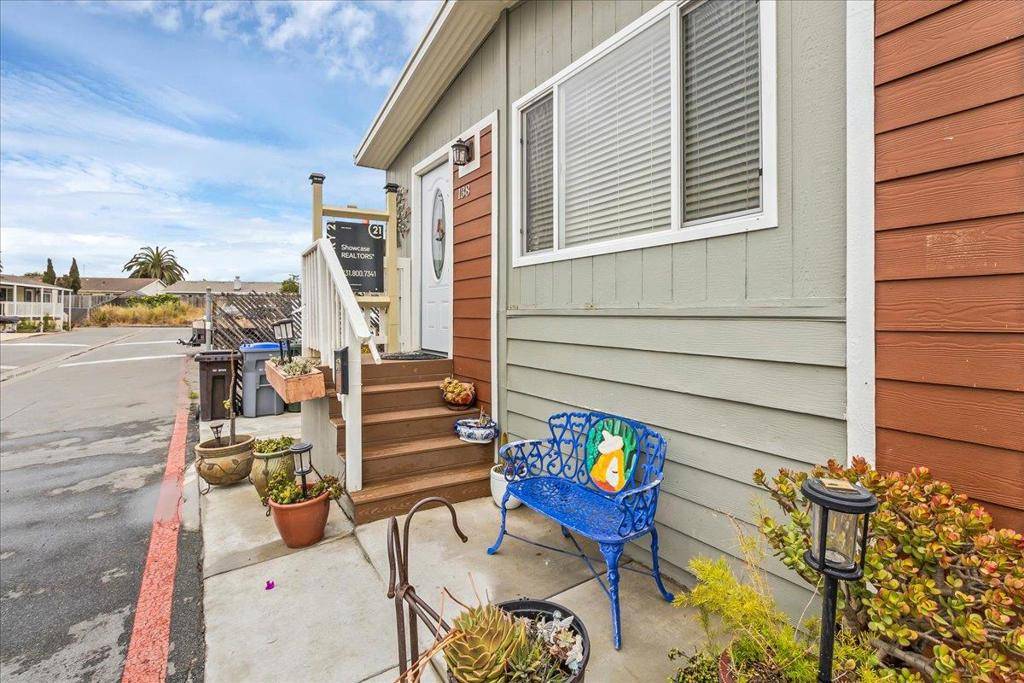 Salinas, CA 93906,20 Russell Rd ST